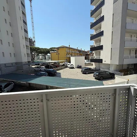Lella Sea House